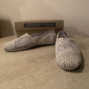 Bobs from Skechers Shoes | Lace Women’s Slip Ons | Unique Crochet Pattern | New